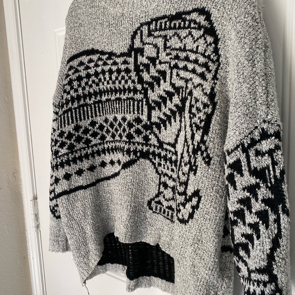 Sweater - Picture 3 of 6